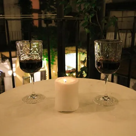 Lägenhet Con Terrazza Nel Centro Storico. *